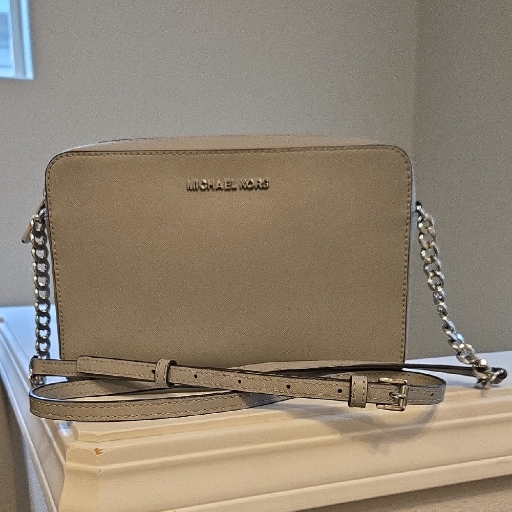Michael Kors Gray And Silver Crossbody Purse
